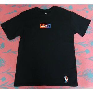 Kith nike center swoosh mens small tshirt shortsleeve black tshirt